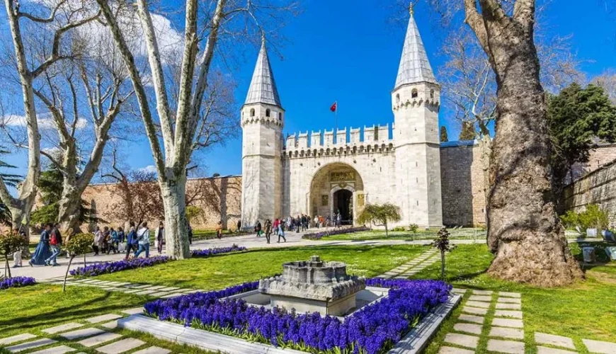 Topkapi Palace: Capital of the Ottoman Empire